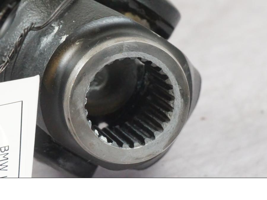 Höger sida på Kardanaxel från en BMW K 1600 GTL -2015 motorcykel.