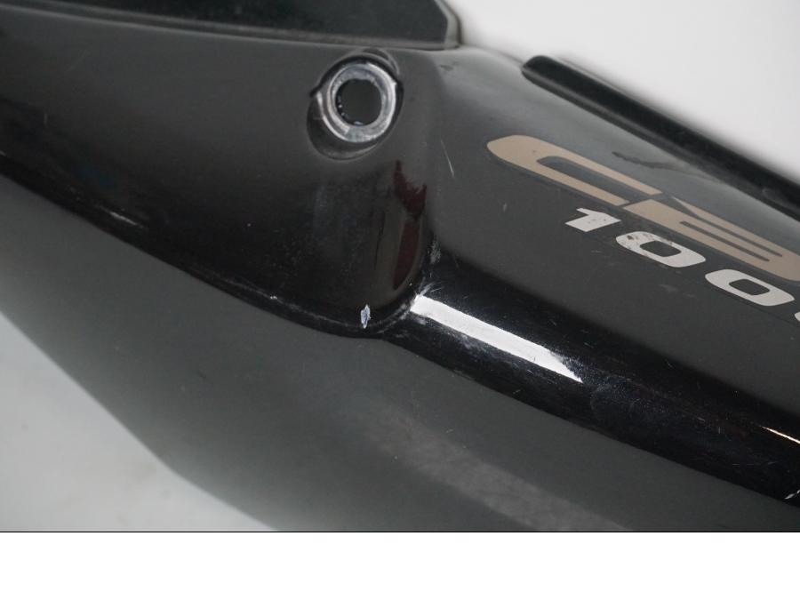 Vänster sida på Bakvinge från en Honda CBF 1000 -2006 motorcykel.