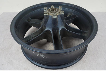 Vänster sida på Fälg från en Buell 1125 R -2008 motorcykel.