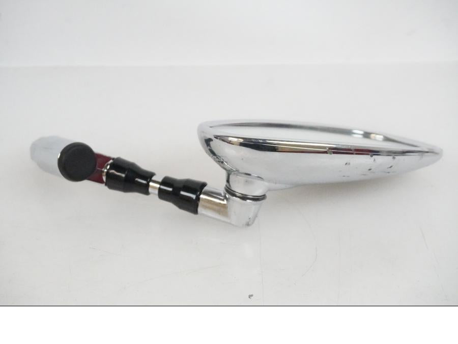 Framsidan på Backspegel från en Yamaha BT 1100 -2002 motorcykel.