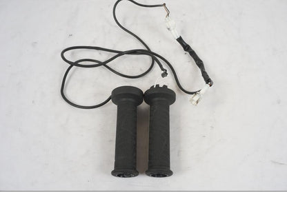 Framsidan på Värmehandtag från en KTM 1290 Super Duke -2019 motorcykel.