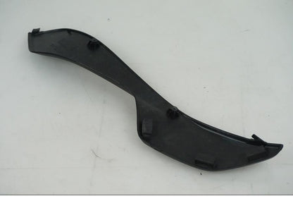 Vänster sida på Bensintankskåpa från en Honda CBR 1000 -2005 motorcykel.