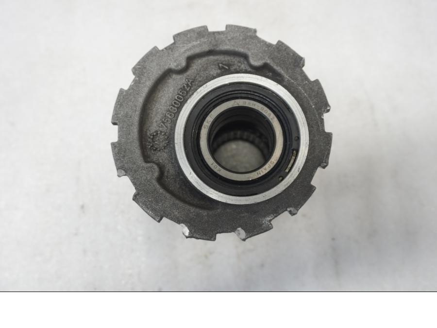 Framsidan på Hjulhub från en Ducati Monster 796 -2013 motorcykel.