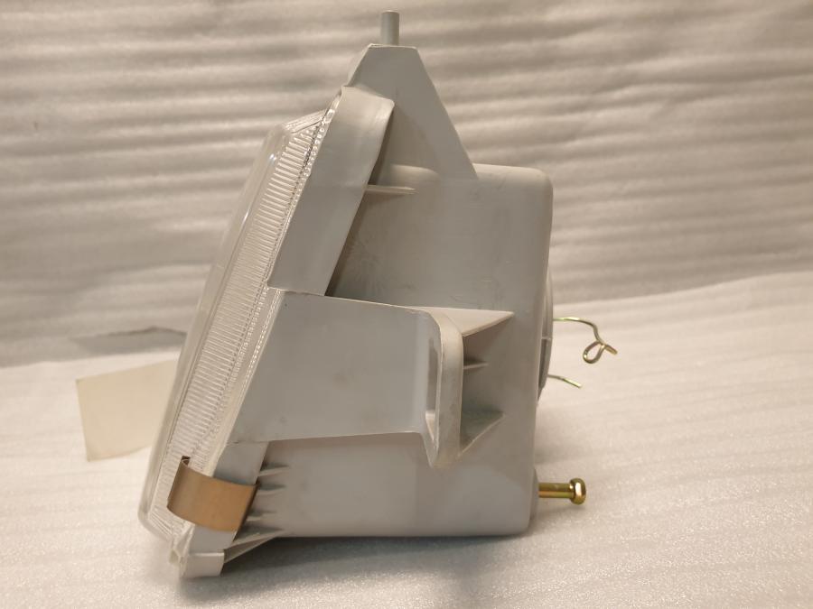 Baksidan på Strålkastare från en Yamaha FJ 1200 -1989 motorcykel.