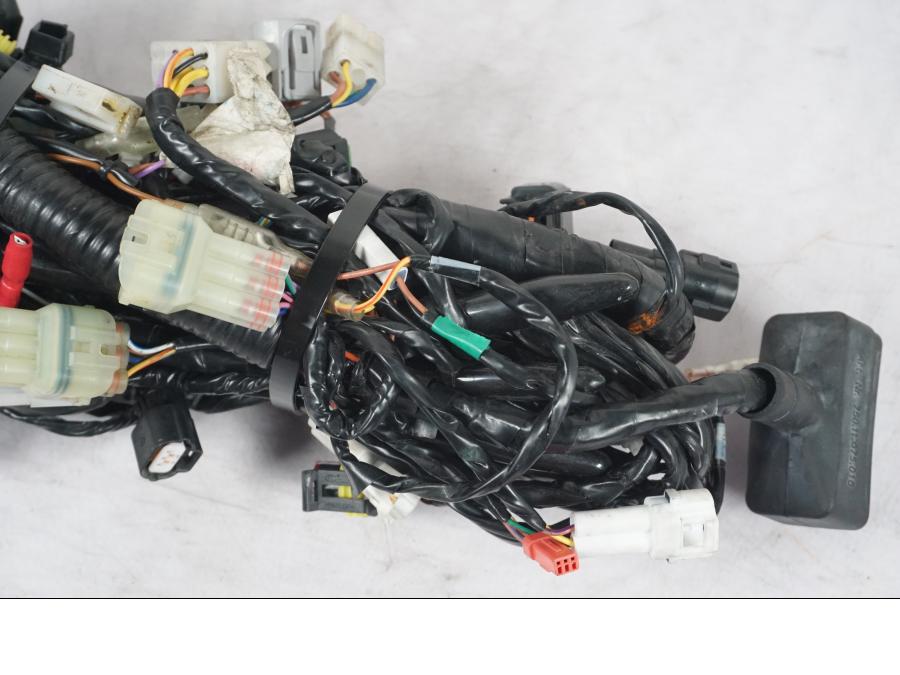 Extrabild6 på Kabelstam från en KTM 690 Duke -2015 motorcykel.