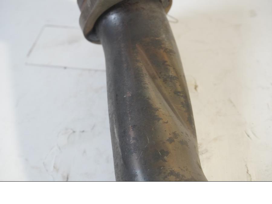 Höger sida på Grenrör från en Suzuki DL 1000 -2003 motorcykel.