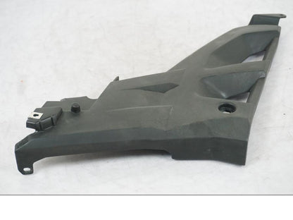 Höger sida på Sidopanel från en Yamaha MT 125 -2017 motorcykel.