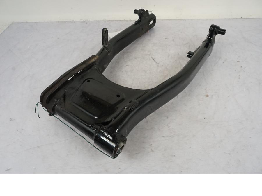 Höger sida på Sving från en Triumph Bonneville T120 -2021 motorcykel.