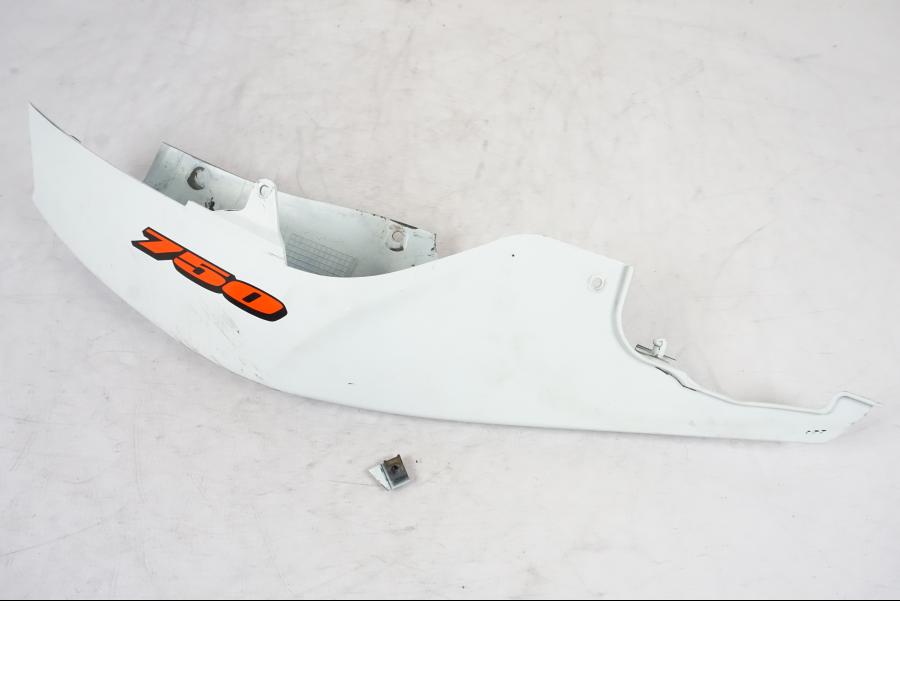 Framsidan på Bakvinge från en Suzuki GSX-R 750 -2006 motorcykel.