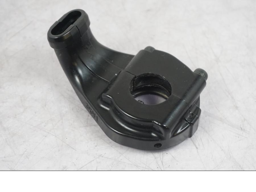 Framsidan på Gasklo från en Yamaha MT-09 -2016 motorcykel.