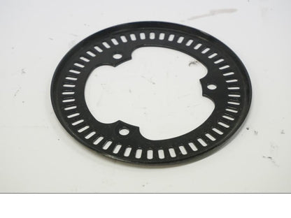 Baksidan på ABS krans från en Kawasaki Z 900 -2019 motorcykel.