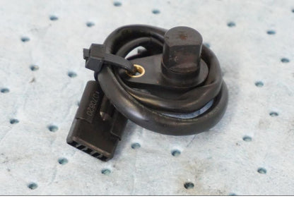 Höger sida på Hastighetsgivare från en Suzuki GSX-R 1000 -2008 motorcykel.