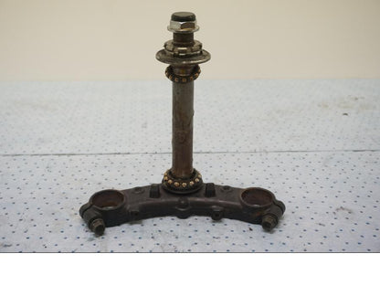 Framsidan på Gaffelkrona från en Honda VTR 1000 F -1997 motorcykel.