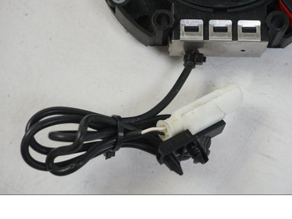 Extrabild2 på Bensintanklucka från en BMW R 1250 GS -2021 motorcykel.