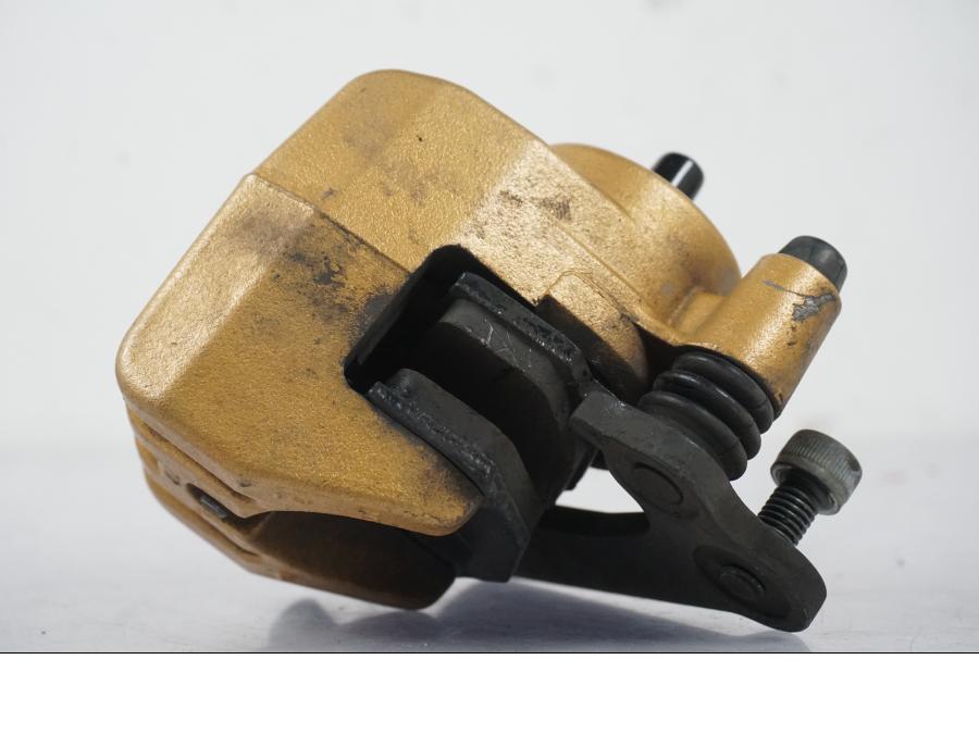 Snett uppifrån på Bromsok från en Kawasaki ZX-6R -2005 motorcykel.