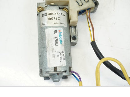 Vänster sida på Vindrutemotor från en BMW K 1200 LT -2004 motorcykel.