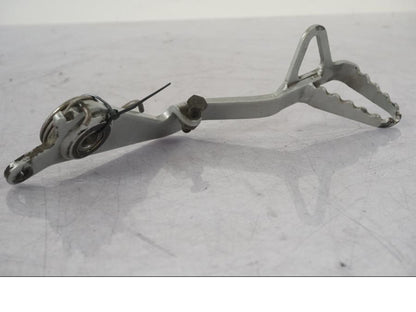 Vänster sida på Bromspedal från en BMW R 1100 GS -1998 motorcykel.