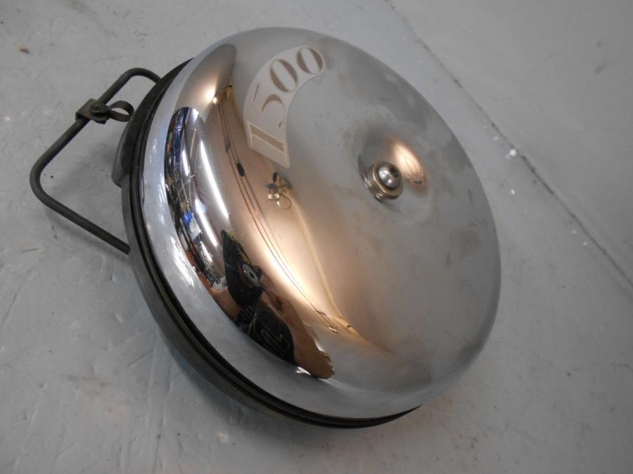 Framsidan på Luftburk från en Kawasaki VN 1500 Classic Tourer -2002 motorcykel.