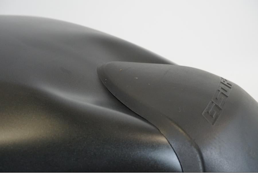 Extrabild1 på Bensintank från en Honda CB 650 F Hornet -2017 motorcykel.