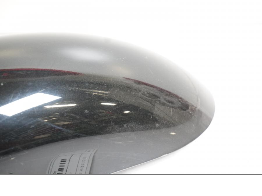 Vänster sida på Framskärm från en Kawasaki GPZ 500 -1991 motorcykel.