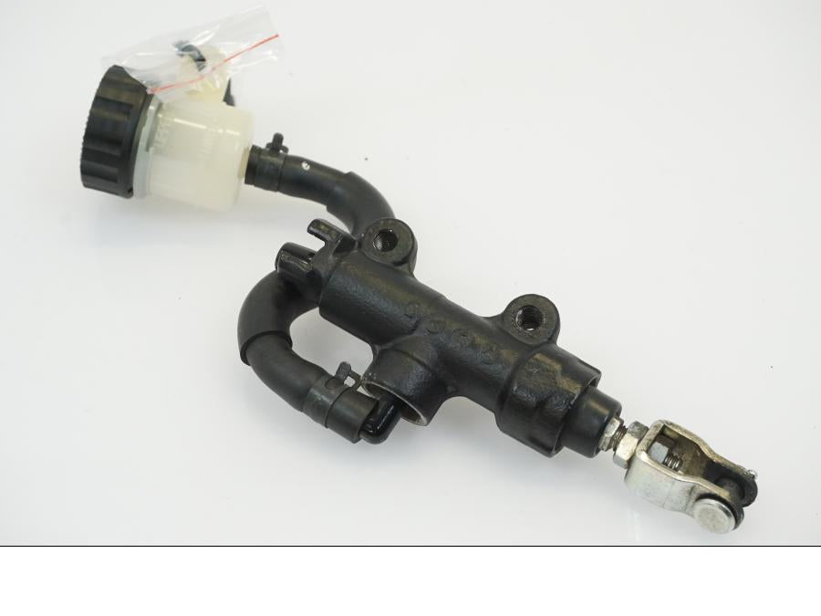 Baksidan på Bromshuvudcylinder från en Kawasaki ZX-10R -2008 motorcykel.