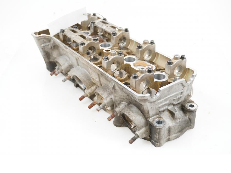 Höger sida på Topplock från en Yamaha FJR 1300 -2005 motorcykel.