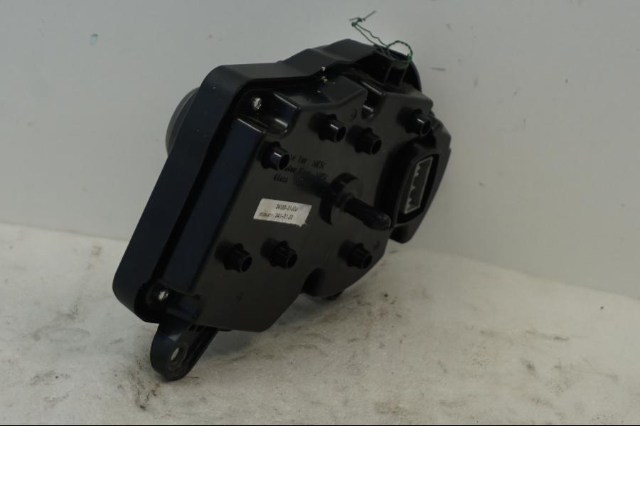 Höger sida på Instrumentpanel från en Suzuki DL 1000 -2016 motorcykel.