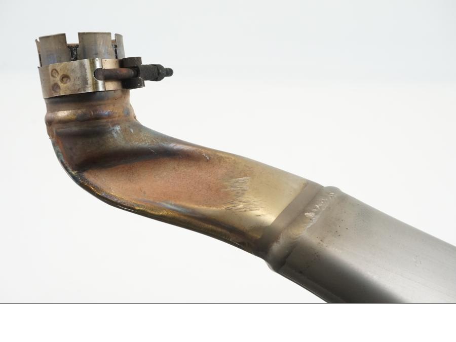 Vänster sida på Ljuddämpare från en Suzuki GSX-R 1000 -2009 motorcykel.