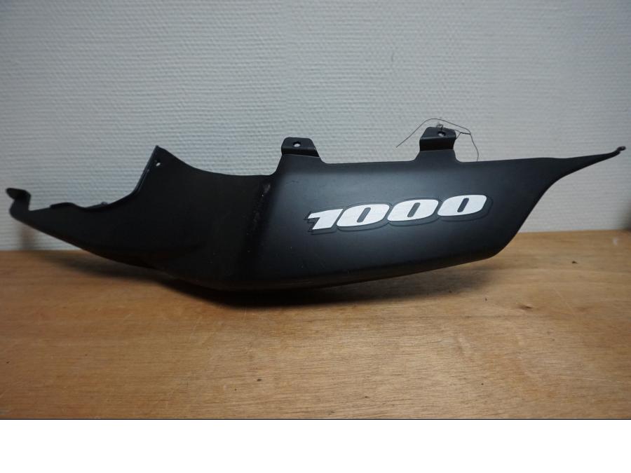 Framsidan på Bakvinge från en Suzuki GSX-R 1000 -2008 motorcykel.