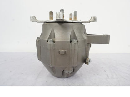 Snett nerifrån på Slutväxel från en Honda VFR 1200 -2010 motorcykel.