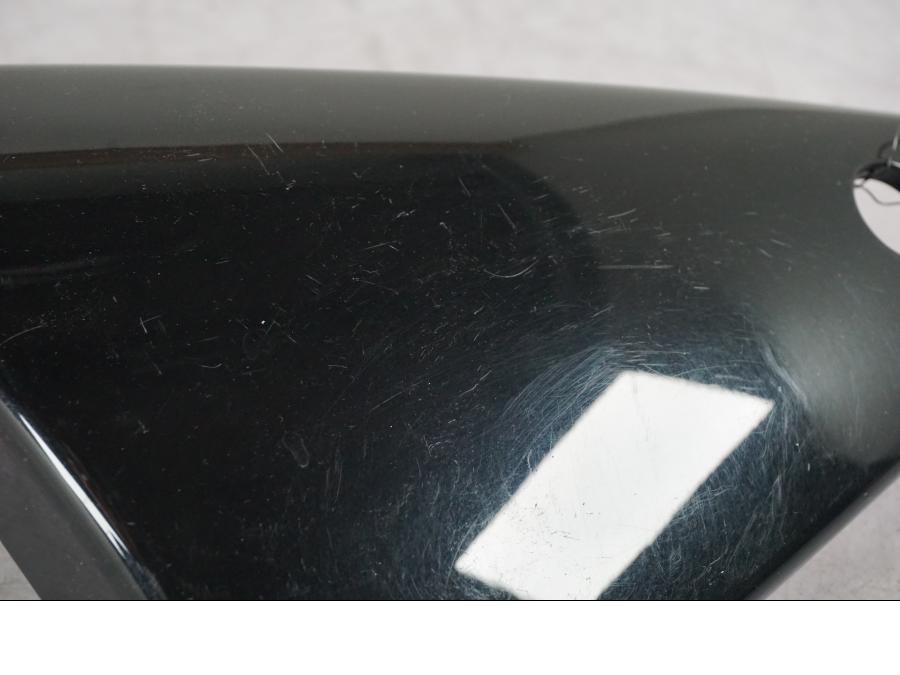 Baksidan på Sidopanel från en Kawasaki VN 900 -2007 motorcykel.