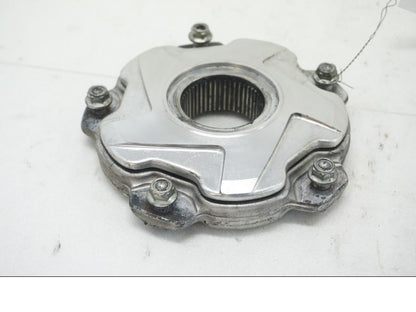 Framsidan på Drevfäste från en MV Agusta Brutale 800 -2014 motorcykel.