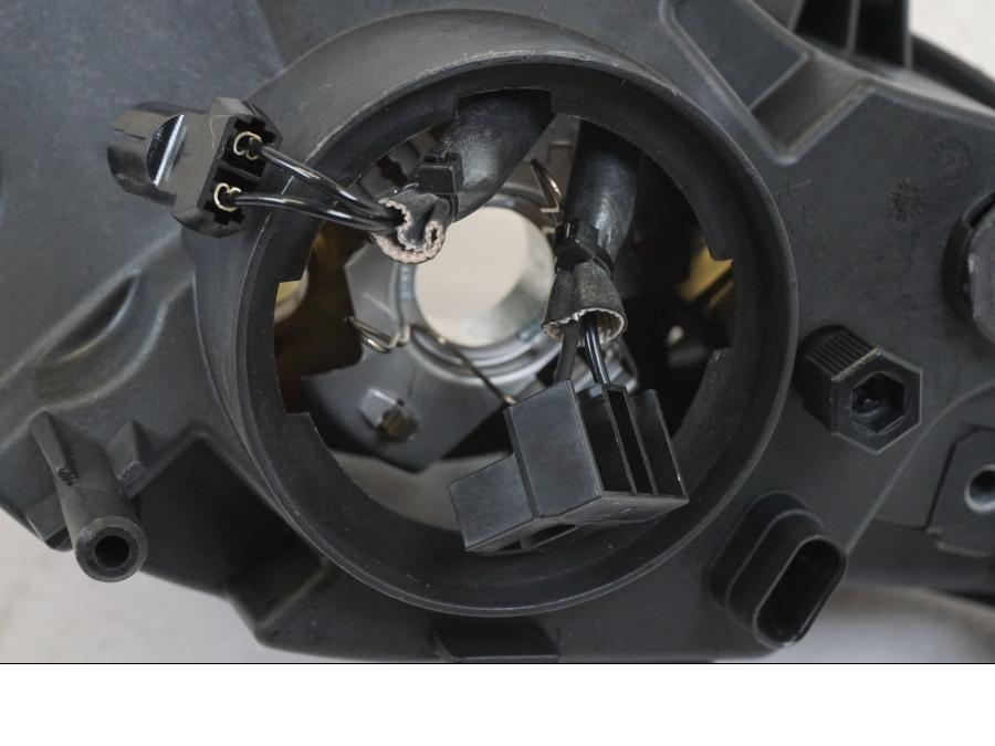 Extrabild1 på Strålkastare från en BMW R 1200 RS -2014 motorcykel.