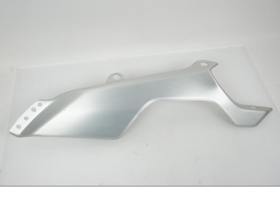 Framsidan på Värmeskydd från en Yamaha YZF-R7 -2022 motorcykel.