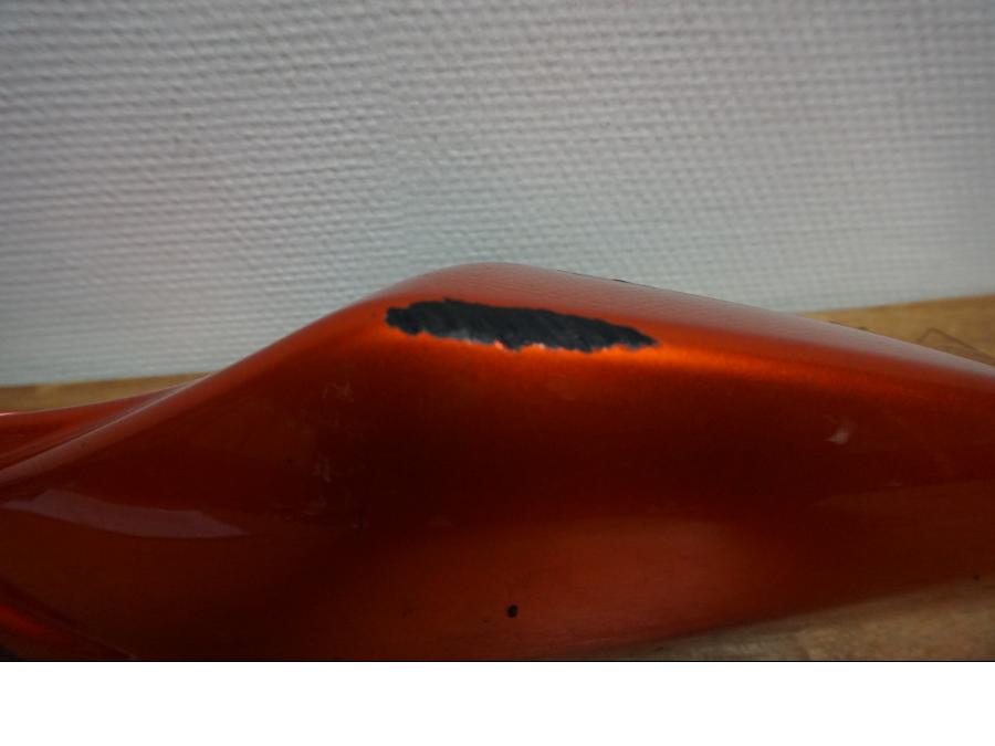 Baksidan på Bakvinge från en Suzuki GSX-R 1000 -2007 motorcykel.