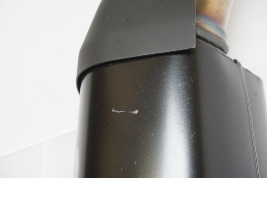 Snett uppifrån på Ljuddämpare från en Kawasaki ZZ-R 1400 -2012 motorcykel.