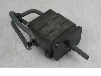 Framsidan på Fuel Evap System från en Yamaha MT-09 SP -2018 motorcykel.