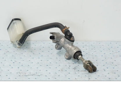 Snett uppifrån på Bromshuvudcylinder från en Suzuki GSX-R 1000 -2008 motorcykel.