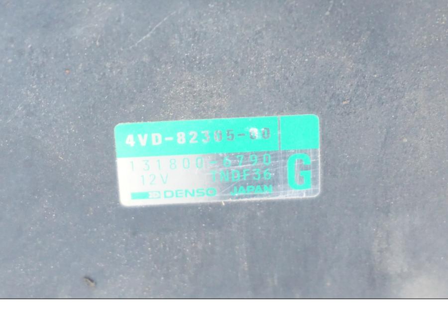 Snett nerifrån på CDI / ECU från en Yamaha YZF 1000 R -1997 motorcykel.