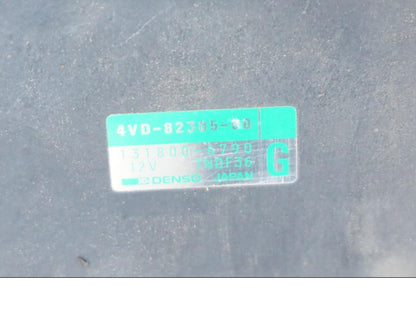 Snett nerifrån på CDI / ECU från en Yamaha YZF 1000 R -1997 motorcykel.