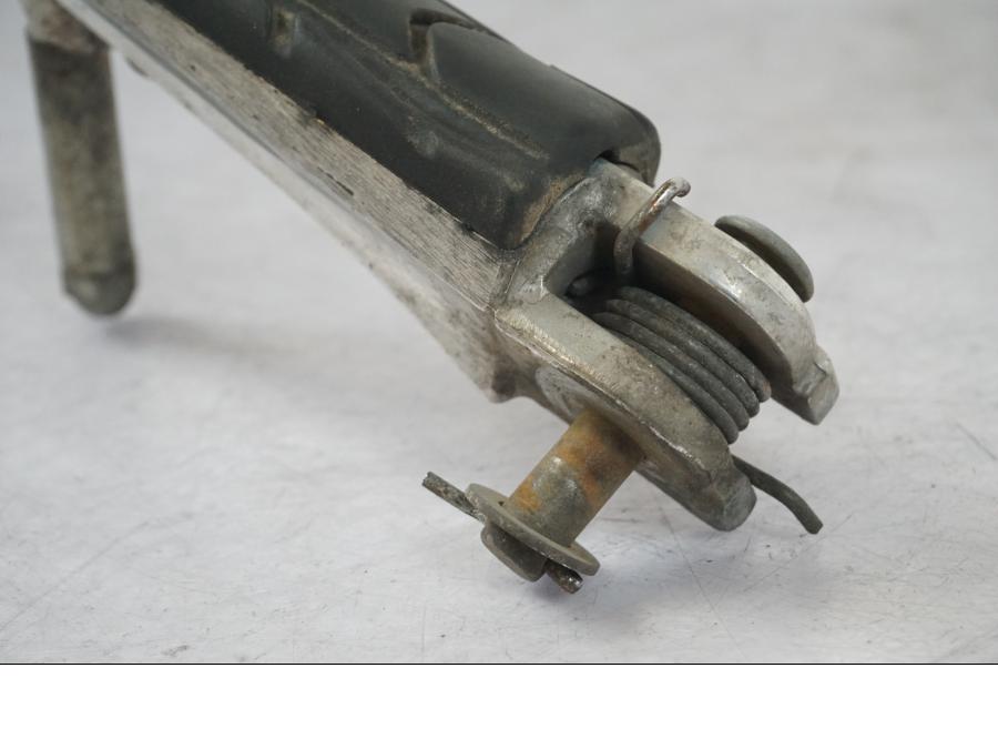 Baksidan på Fotpinne från en Honda CBR 1100 XX -1999 motorcykel.