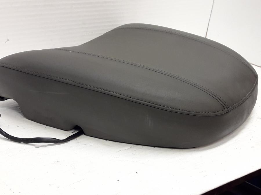 Höger sida på Ryggstöd från en BMW K 1200 LT -2006 motorcykel.