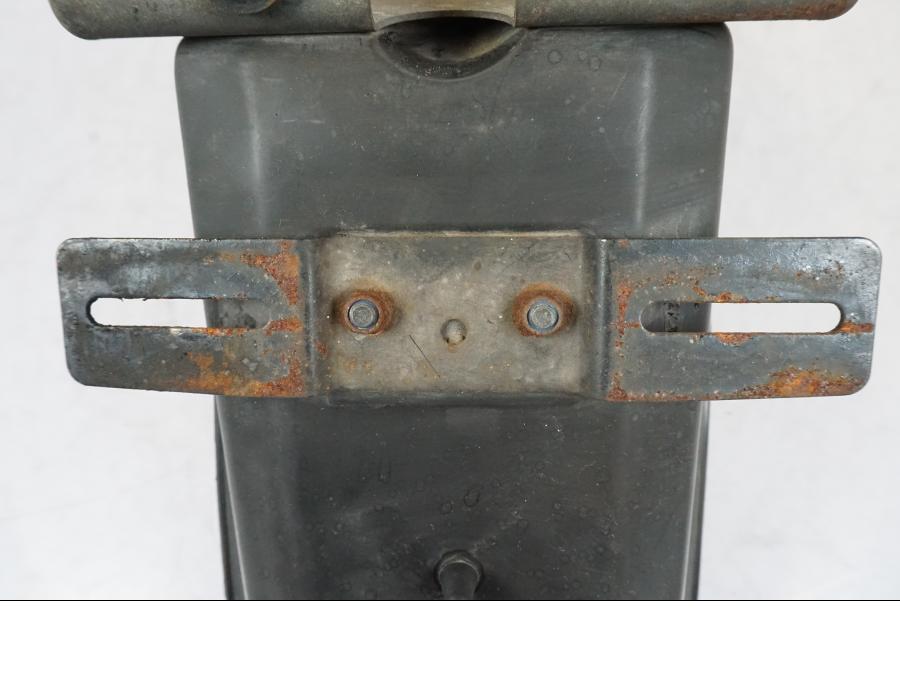 Extrabild2 på Bakskärm från en Suzuki GSX 550 EF -1985 motorcykel.