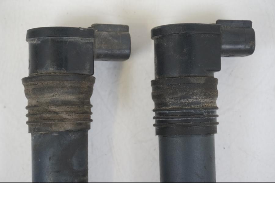 Höger sida på Tändspole från en KTM 990 SM -2009 motorcykel.