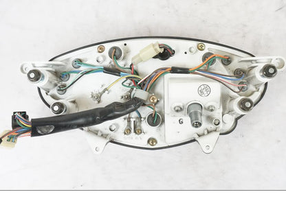 Vänster sida på Instrumentpanel från en Honda NT 650 V -2002 motorcykel.