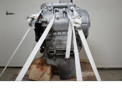 Snett nerifrån på Motor från en MV Agusta Dragster -2014 motorcykel.