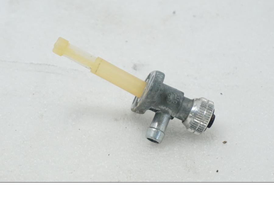 Höger sida på Bensinkran från en KTM 1290 Super Adventure R -2021 motorcykel.