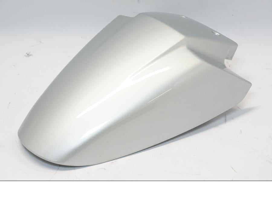 Baksidan på Framskärm från en BMW R 1150 RS -2004 motorcykel.