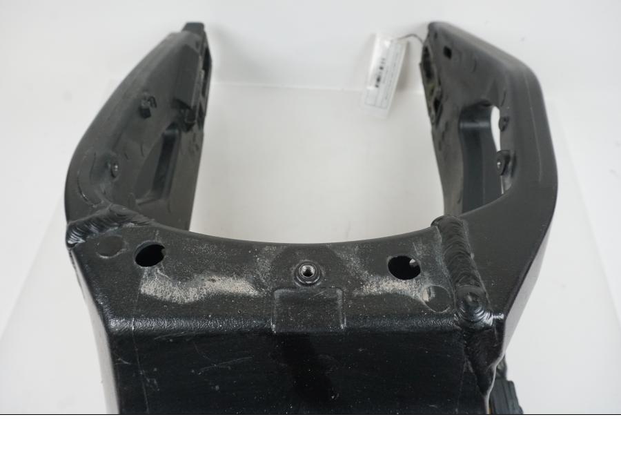 Vänster sida på Sving från en Suzuki GSX-R 1000 -2007 motorcykel.