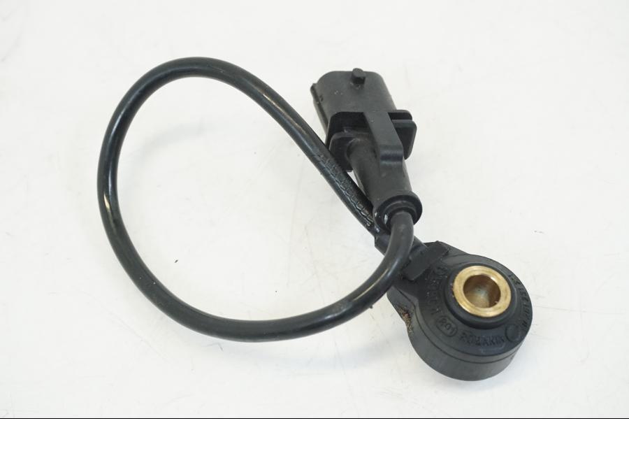 Framsidan på Knacksensor från en Ducati Streetfighter V4 -2020 motorcykel.